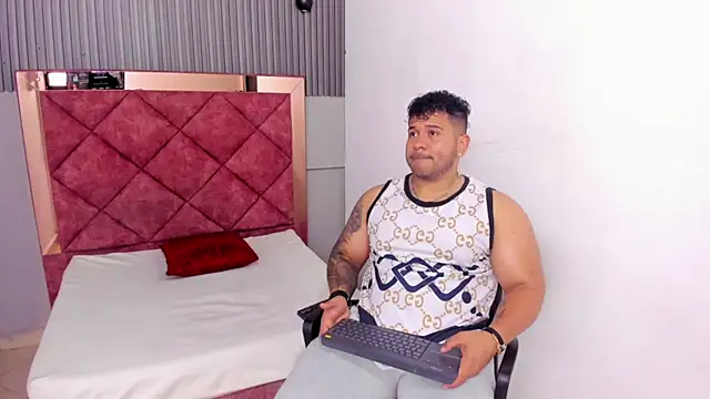 Snapshot of michael_hill1 chatting on September 10, 2025, 7:25 pm michael hill1 online show from September 10, 2025, 7:25 pm