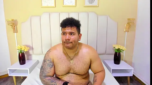 Snapshot of michael_hill1 chatting on October 5, 2025, 1:15 am michael hill1 online show from October 5, 2025, 1:15 am