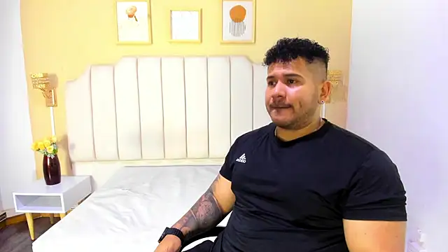 Snapshot of michael_hill1 chatting on October 27, 2025, 7:51 pm michael hill1 online show from October 27, 2025, 7:51 pm