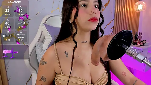 Snapshot of alissaowens_ chatting on November 24, 2025, 10:37 am alissaowens online show from November 24, 2025, 10:37 am