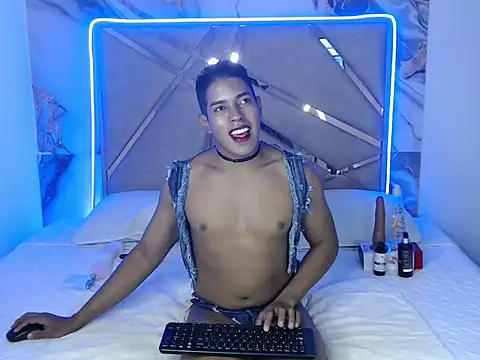 Boy-X- online show from September 28, 2025, 5:29 pm