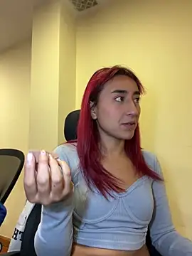 JuliethaDemon  online show from April 8, 2026, 2:06 pm