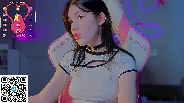 Sophie SkyAngel online show from February 18, 2026, 12:12 pm