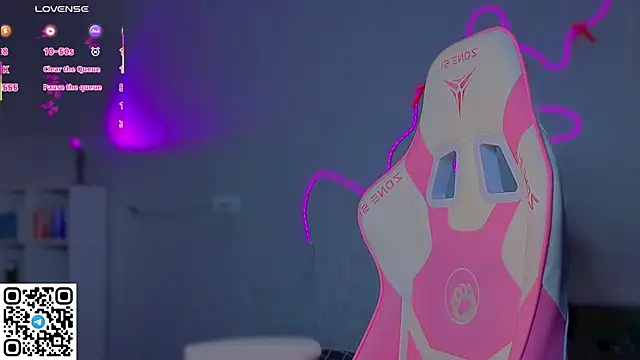 Sophie SkyAngel online show from March 28, 2026, 6:18 pm