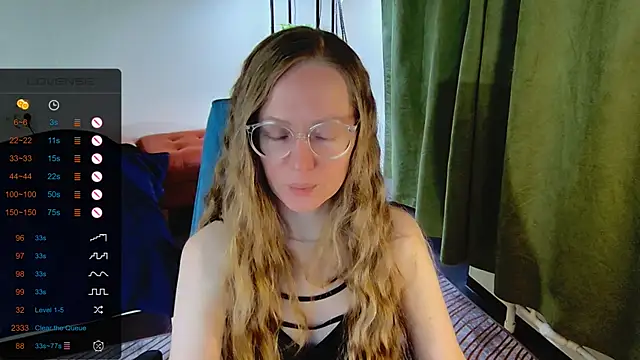 Snapshot of _Goldilocks_ chatting on September 14, 2025, 6:45 am  Goldilocks  online show from September 14, 2025, 6:45 am