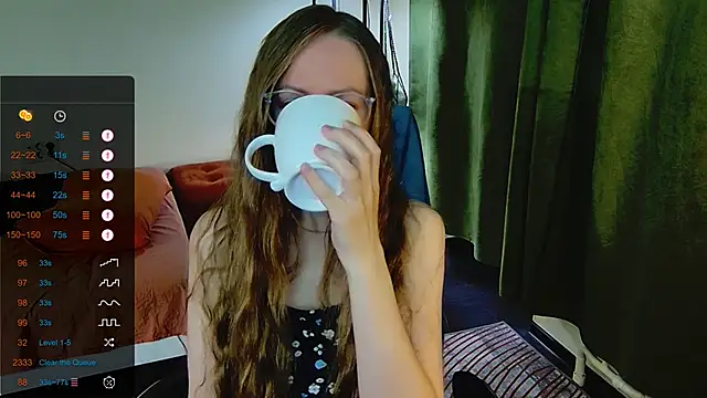 Snapshot of _Goldilocks_ chatting on September 18, 2025, 6:48 am  Goldilocks  online show from September 18, 2025, 6:48 am