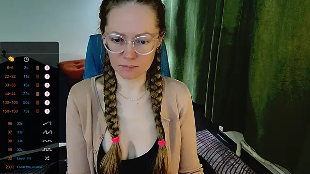 Snapshot of _Goldilocks_ chatting on September 19, 2025, 6:59 am  Goldilocks  online show from September 19, 2025, 6:59 am