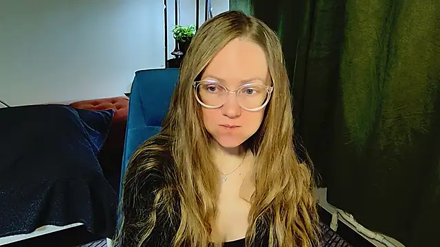 Snapshot of _Goldilocks_ chatting on September 26, 2025, 6:39 am  Goldilocks  online show from September 26, 2025, 6:39 am