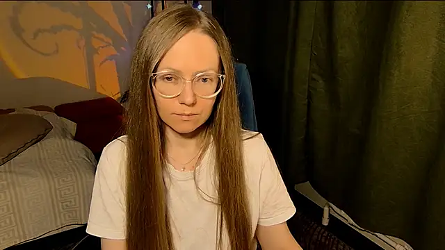 Snapshot of _Goldilocks_ chatting on October 9, 2025, 5:11 pm  Goldilocks  online show from October 9, 2025, 5:11 pm