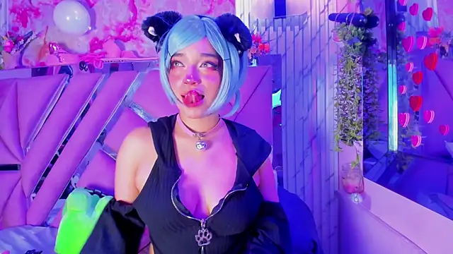 Akane Hikari  online show from March 4, 2026, 5:02 am