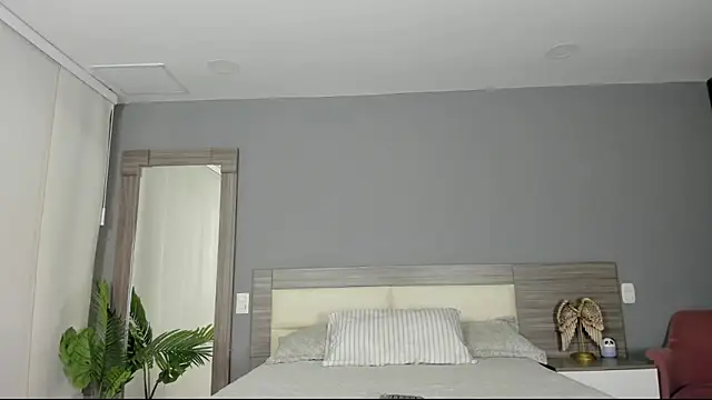 Alaiaguerra online show from September 20, 2025, 7:37 pm