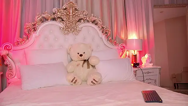 MeganStrain online show from January 9, 2026, 2:36 am