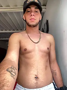 Snapshot of enzo_vittale03_ chatting on January 8, 2026, 9:50 pm enzo vittale03 online show from January 8, 2026, 9:50 pm