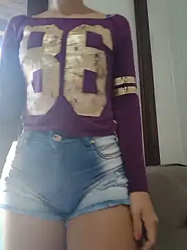 Snapshot of cicinha3657 chatting on May 29, 2026, 5:22 pm cicinha3657 online show from May 29, 2026, 5:22 pm