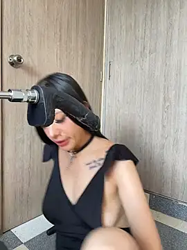 ValentinaBianchi online show from February 7, 2026, 6:22 pm