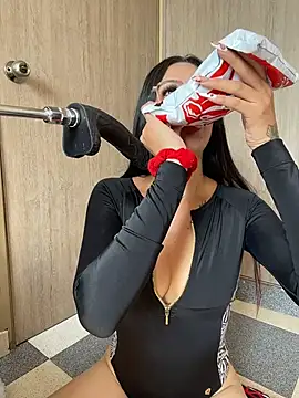 ValentinaBianchi online show from March 10, 2026, 7:41 pm