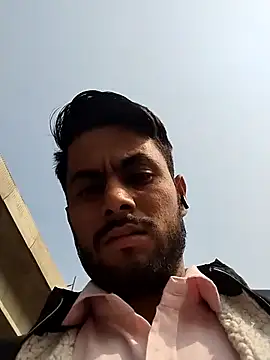 ursdreamperson online show from November 9, 2025, 7:28 am