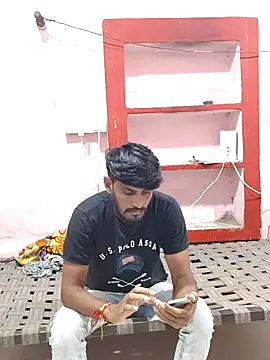 krishjaat43 online show from September 15, 2025, 5:46 pm