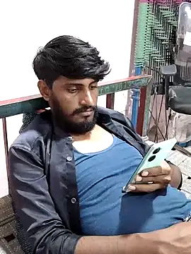 krishjaat43 online show from October 6, 2025, 6:27 pm