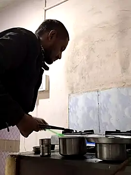 krishjaat43 online show from December 21, 2025, 7:59 am