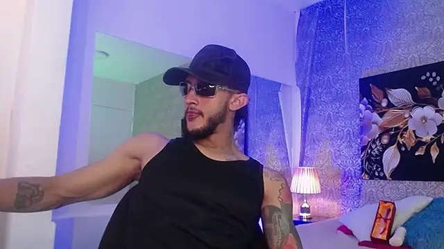 jonas conor online show from December 2, 2025, 7:42 pm