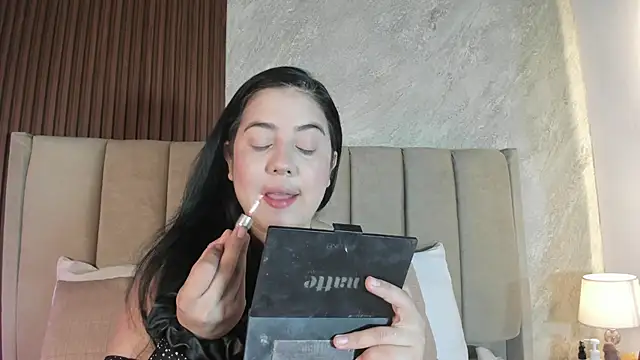  Cris Spicy  online show from May 16, 2026, 6:39 pm