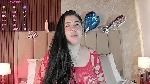 Snapshot of _Cris_Spicy_ chatting on July 5, 2026, 6:59 pm Cris Spicy online show from July 5, 2026, 6:59 pm