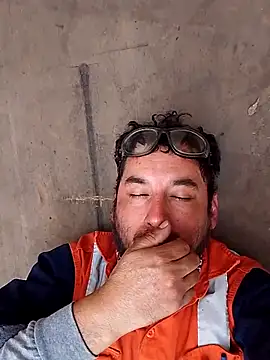 Snapshot of Lujor chatting on January 6, 2026, 6:00 pm Lujor online show from January 6, 2026, 6:00 pm