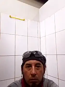 Lujor online show from February 5, 2026, 6:56 pm