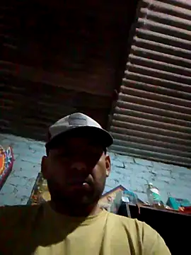 Snapshot of Lujor chatting on May 15, 2026, 2:18 am Lujor online show from May 15, 2026, 2:18 am