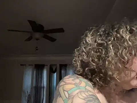 number1slut online show from November 14, 2025, 12:48 pm