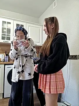 yourfavpsy  online show from September 26, 2025, 1:37 pm