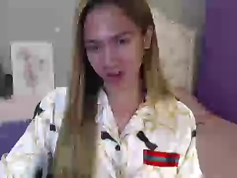 Snapshot of urGoddessChloexxx chatting on May 28, 2026, 5:32 pm urGoddessChloexxx online show from May 28, 2026, 5:32 pm