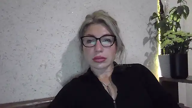 fox red lady7 online show from November 27, 2025, 8:55 pm