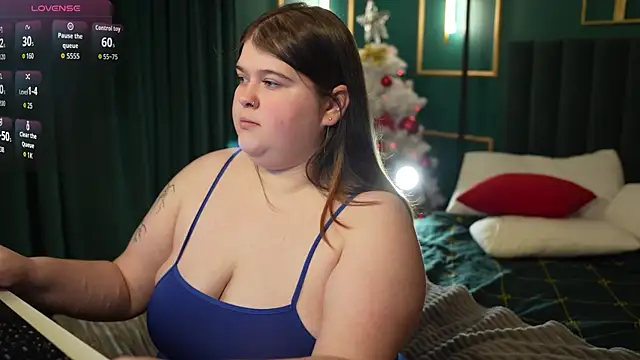 Mia Ray online show from January 14, 2026, 5:51 pm