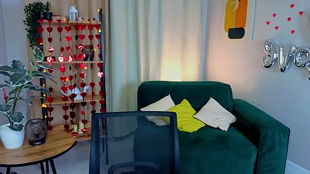 MollyBaby online show from February 12, 2026, 2:01 pm