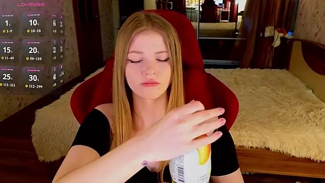 Jenny Skinner20 online show from April 25, 2026, 4:04 pm