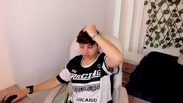 Snapshot of Nathaly_ds chatting on November 18, 2025, 7:40 pm Nathaly ds online show from November 18, 2025, 7:40 pm