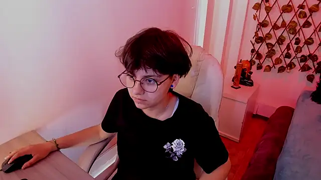 Snapshot of Nathaly_ds chatting on December 17, 2025, 8:04 pm Nathaly ds online show from December 17, 2025, 8:04 pm