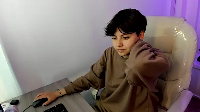 Snapshot of Nathaly_ds chatting on February 5, 2026, 2:05 am Nathaly ds online show from February 5, 2026, 2:05 am