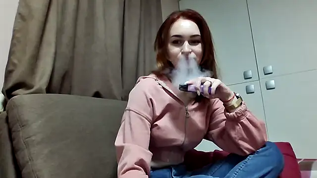 Requellia online show from October 4, 2025, 6:28 pm