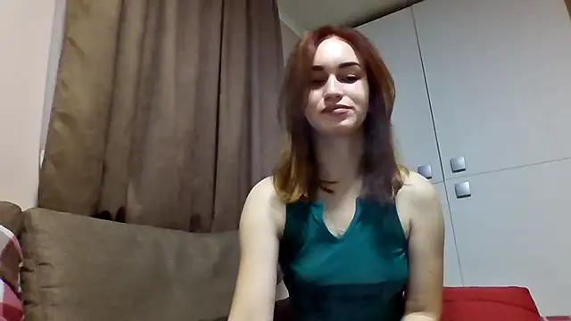 Requellia online show from October 15, 2025, 7:25 pm