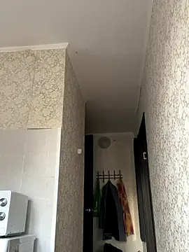 Kiravix online show from October 15, 2025, 4:01 am