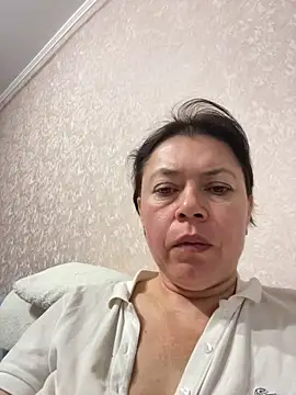 Kiravix online show from November 7, 2025, 7:41 am