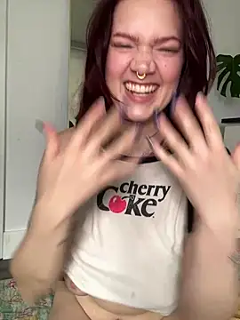 Snapshot of zarialove chatting on March 4, 2026, 7:09 pm zarialove online show from March 4, 2026, 7:09 pm