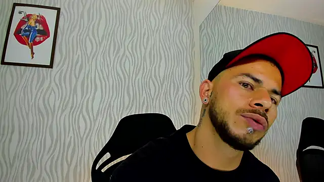 dylan jacobx online show from October 27, 2025, 2:04 am