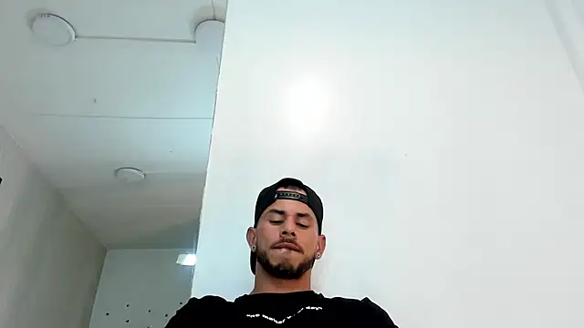 Snapshot of dylan_jacobx chatting on May 12, 2026, 4:04 pm dylan jacobx online show from May 12, 2026, 4:04 pm