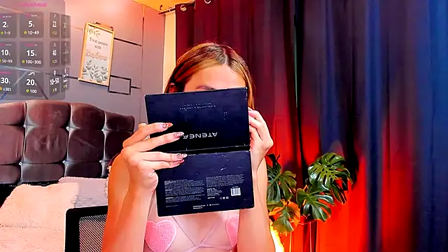 Snapshot of antonellastar24_ chatting on December 3, 2025, 3:10 pm antonellastar24 online show from December 3, 2025, 3:10 pm