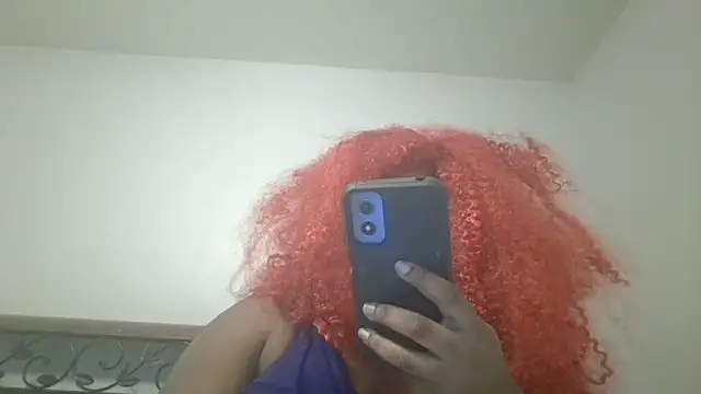 techprincessxx online show from September 18, 2025, 10:23 pm