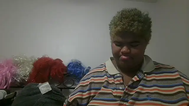 techprincessxx online show from September 23, 2025, 6:00 pm